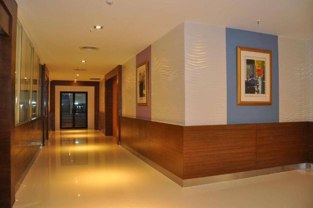 Iyarin@Tuk Chang Ratchayothin Hotel Bangkok Exterior photo