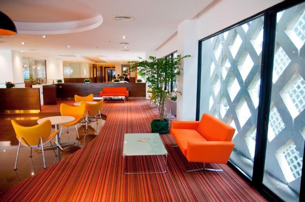 Iyarin@Tuk Chang Ratchayothin Hotel Bangkok Exterior photo