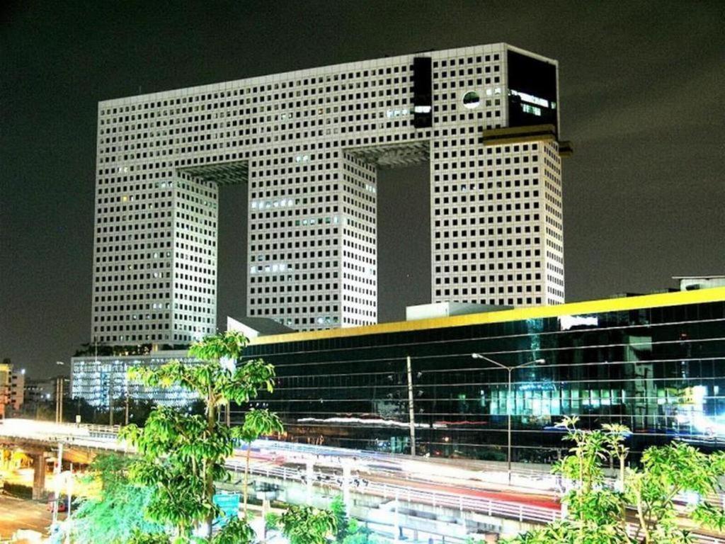 Iyarin@Tuk Chang Ratchayothin Hotel Bangkok Exterior photo