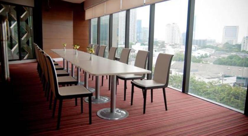 Iyarin@Tuk Chang Ratchayothin Hotel Bangkok Exterior photo
